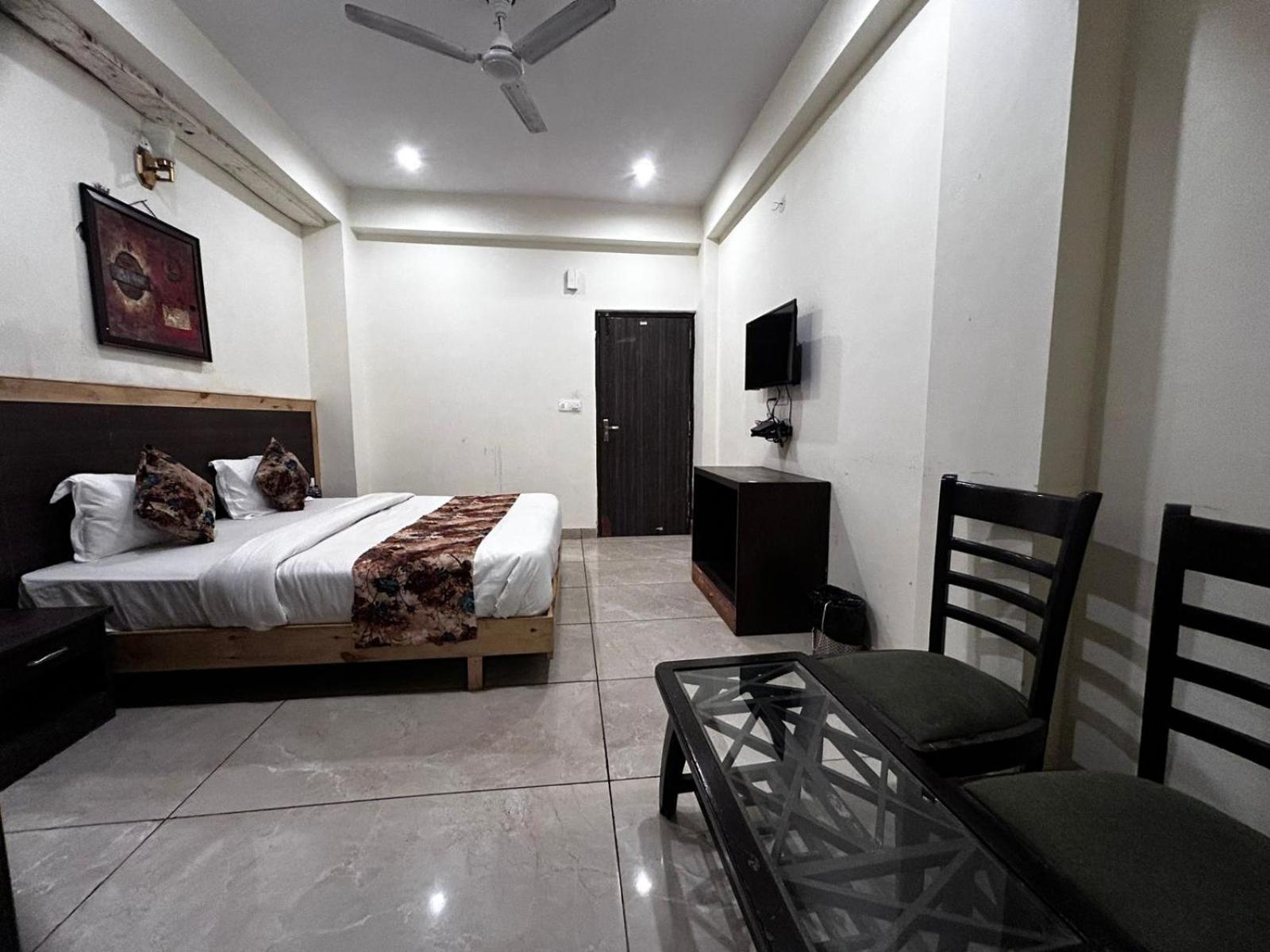 Hangout Inn Bhagalpur Exterior photo
