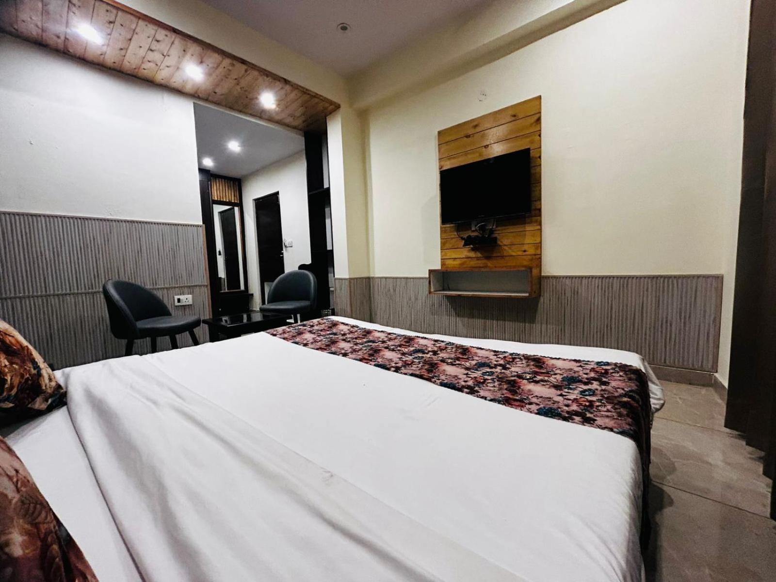 Hangout Inn Bhagalpur Exterior photo